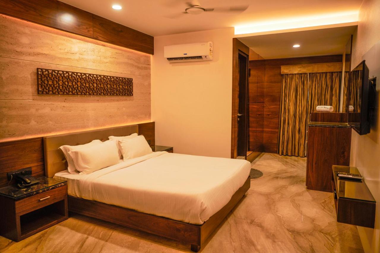 The Atithi Niwas Indore Exterior foto