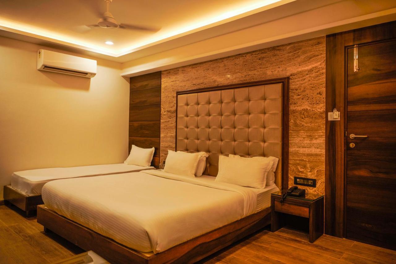 The Atithi Niwas Indore Exterior foto