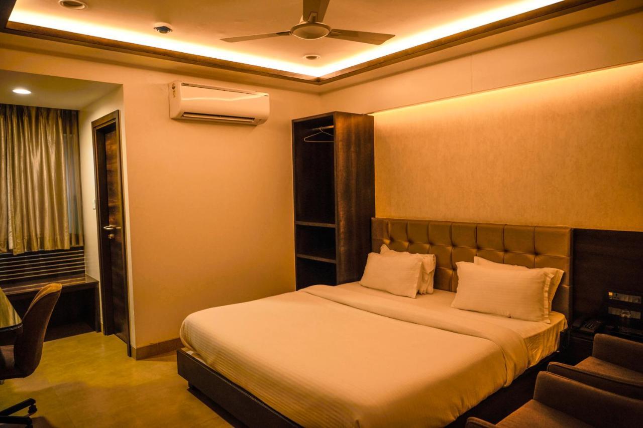 The Atithi Niwas Indore Exterior foto