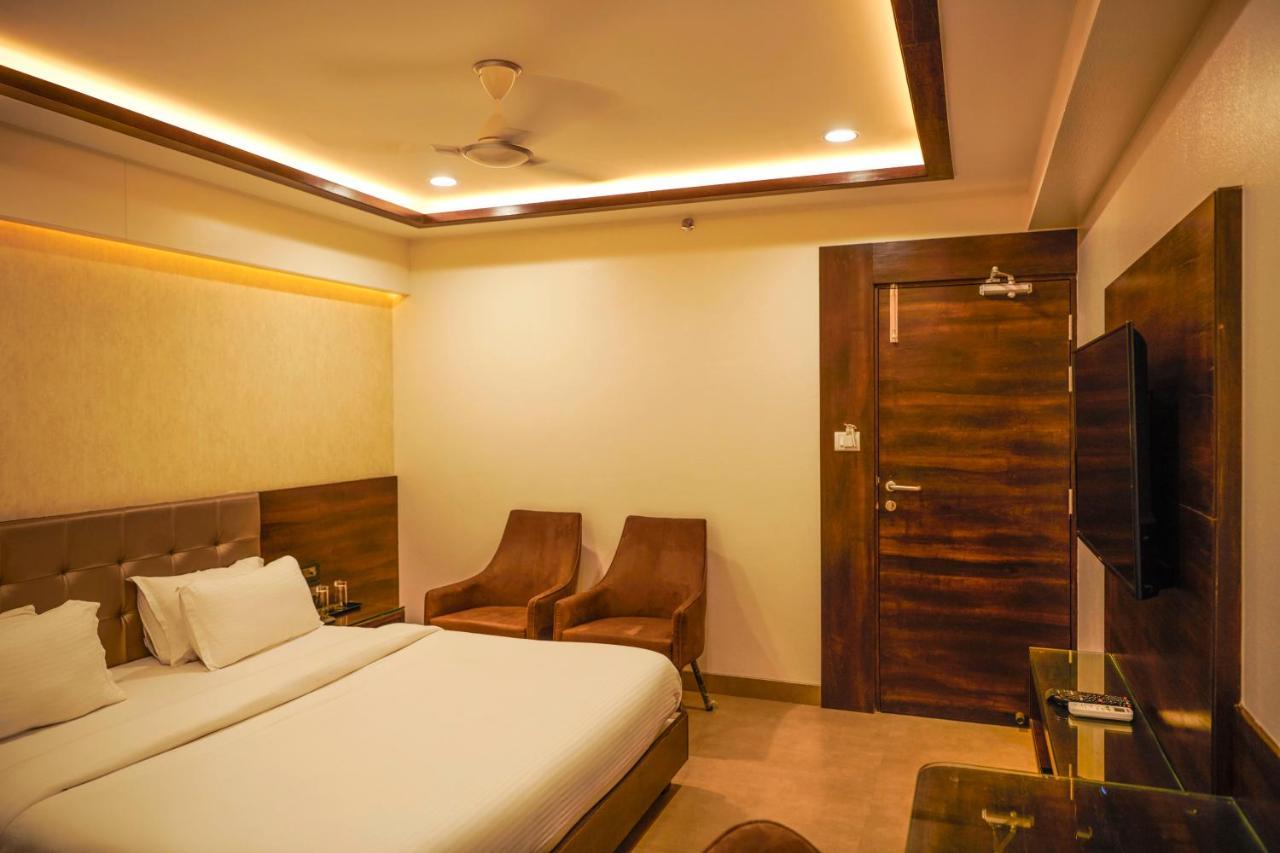 The Atithi Niwas Indore Exterior foto